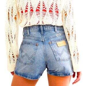 Wrangler women’s Light Blue denim shorts